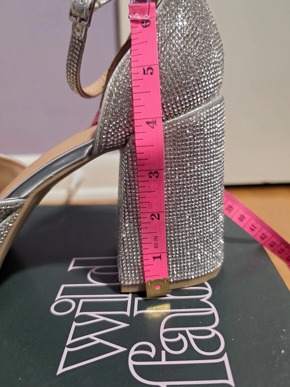 wild fable never worn